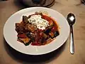 ラタトゥイユとカッテージチーズRatatouille mit Hüttenkäse