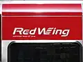 車体側面に貼り付けられているRed Wingのロゴマーク。