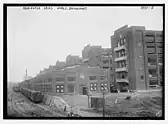  第一次世界大戦中に Remington Arms によって最初に建設された5階建て、13の建物からなるゼネラル エレクトリックの工場。