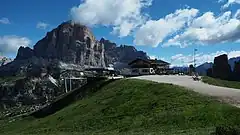 スコアットリ小屋(Rifugio Scoiattoli)
