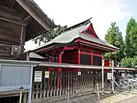 本殿入母屋造。