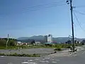 陸中山田駅より東北東、山田町中心街を望む(2013年6月)