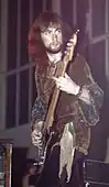 ロジャー・グローヴァー(B)