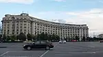 憲法広場に面する政府庁舎
