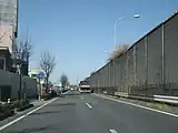 埼玉県さいたま市岩槻区、下り方面(右手は東北自動車道、2009年2月)