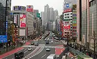 甲州街道西新宿1丁目交差点付近