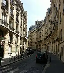 ポルト＝ドーフィヌ地区バンジャマン＝ゴダール通り (Rue Benjamin-Godard)