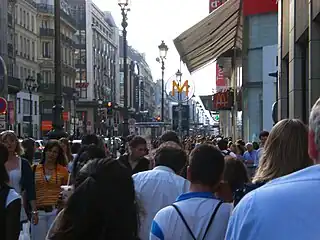 シャトレ駅近くのリヴォリ通り