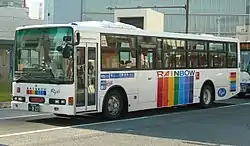 2006年以降導入された車両(PJ-MP35JP)
2番目の扉は車椅子用