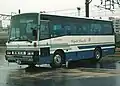 観光バス（旧塗装、大阪ナンバー車） F8337（1988年）