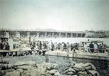 1875年完成の最後の木橋時代の両国橋