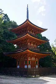 霊山寺塔（奈良）