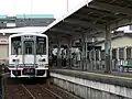 ホーム。奥が改札口となる（2006年7月）