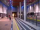 サンディエゴ・トロリー唯一の地下駅であるサンディエゴ州立大学駅（San Diego State University Transit Center）