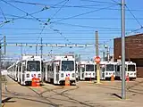 エルムウッド車庫（Elmwood Depot）に並ぶ9000形（2015年撮影）