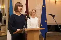 ラトビアのイナーラ・ムールニエツェ国会議長と（2017年2月9日）