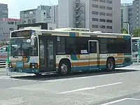 858705号車と同一の塗り分けを復刻したもの