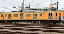 モヤ703