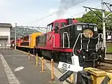 嵯峨野観光鉄道 DE10 1104JR西日本のDE10 1156も同塗装2003年5月4日トロッコ嵯峨駅付近