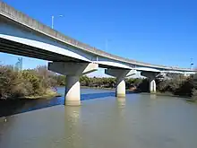 びん沼川とびん沼川高架橋。