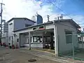 東出口