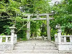 参道鳥居と太鼓橋