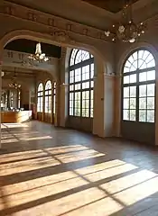 舞踏会場。