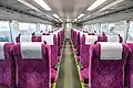 グリーン車の1階席の車内（サロE531-17）