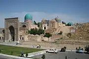 シャーヒ・ズィンダ廟群