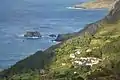 崖上にあるサン・アンドレス・デ・テイシド地区