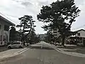 本殿側より国道3号線方向を望む。