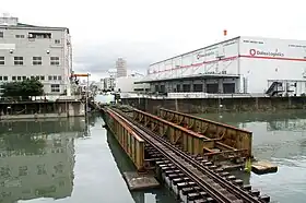 三十間堀川にかかる橋梁（2011年9月）