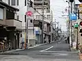 駅前通り（北側、2008年5月）