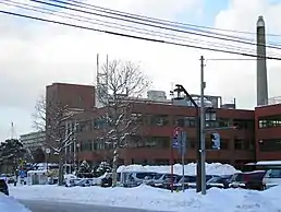南区役所（南区真駒内幸町2丁目2番1号）