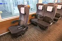 グリーン車座席