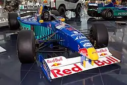 C16 ペトロナス