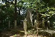 左右大神昇格祈念碑