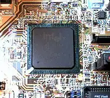 サウスブリッジの一例。インテル製ICH5R
