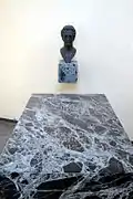 ハッツフェルト伯爵夫人が居城のカルクム城(ドイツ語版)に設置させたラッサールの記念碑
