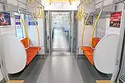 優先席（10次車 モハ38218）大きな変更はない。