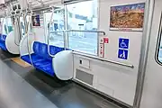 先頭車の車椅子スペース（5次車 クハ38110）