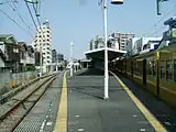 改修前のホーム(2008年3月)