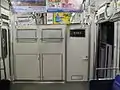 副都心線対応工事後は右端の扉窓が小さくなった