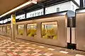 池袋駅、車両側面（2019年7月3日撮影）