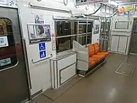 新設された車椅子スペース（西武新宿寄り先頭車）
