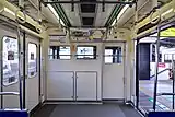 乗務員室背面仕切壁
