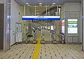 西口改札（2022年7月）