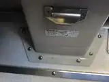 車内に設置された栓抜き