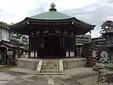 六角形の納骨堂の浄霊殿(2015年4月撮影)