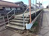 東側入口